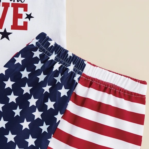 NEW Boy's Patriotic Land of the Free Because of the Brave Outfit - Picture 2 of 4
